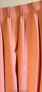 Roze verduistering gordijnen, Huis en Inrichting, Stoffering | Gordijnen en Lamellen, 100 tot 150 cm, Gebruikt, Ophalen of Verzenden
