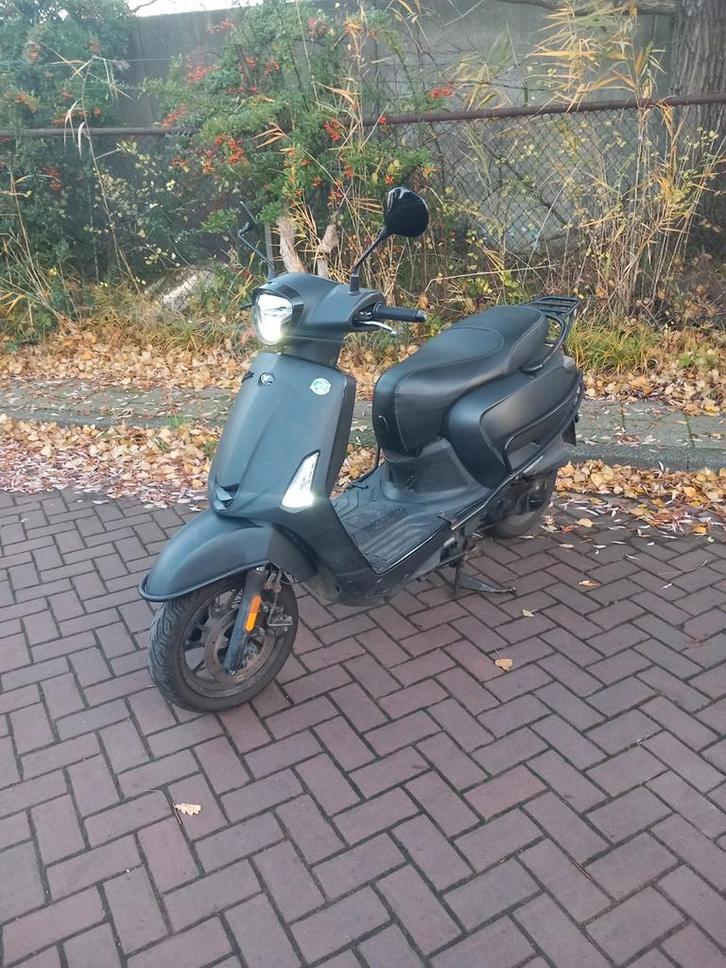 Kymco new like 2019 1e eigenaar!, Fietsen en Brommers, Scooters | Overige merken, Zo goed als nieuw, Benzine, Ophalen
