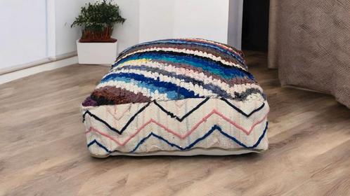 Marokkaanse poef, berber poefs, vintage poefen, Huis en Inrichting, Banken | Voetenbanken en Poefen, Zo goed als nieuw, 50 tot 75 cm