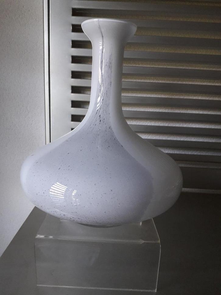 VINTAGE DESIGN VAAS uit de RICHARD ART COLLECTION GESIGNEERD, Antiek en Kunst, Antiek | Glas en Kristal, Ophalen of Verzenden