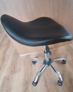 Kappers kruk, Huis en Inrichting, Krukjes, Ophalen, In hoogte verstelbaar, Gebruikt, Kunststof