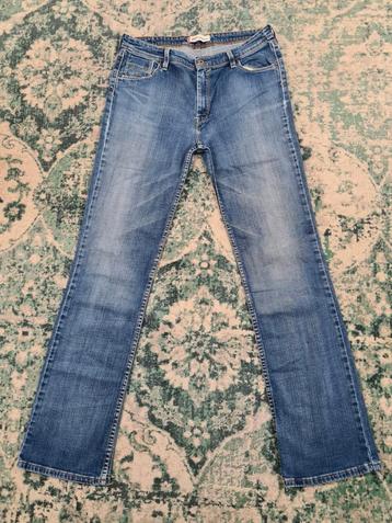 Levi's 627 straight fit W32 L32 WMN Tulsi3232  beschikbaar voor biedingen