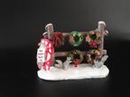 Lemax kerst figuur b102 hek kerstdorp, Diversen, Kerst, Ophalen of Verzenden, Zo goed als nieuw