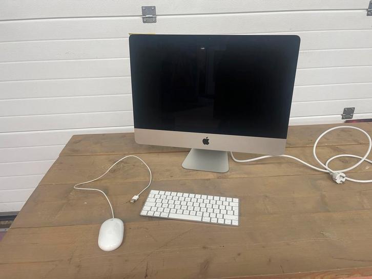 Een IMac (21.5-inch, Late 2015) + muis + toetsenbord, Computers en Software, Apple Desktops, Zo goed als nieuw, iMac, HDD, Minder dan 2 Ghz