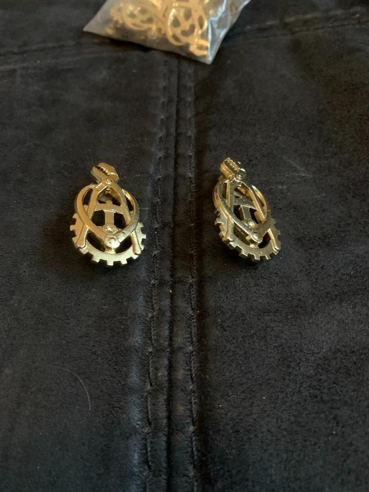 KL kraagspiegel embleem technische dienst, Verzamelen, Militaria | Algemeen, Landmacht, Embleem of Badge, Nederland, Ophalen
