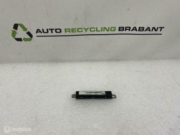 Antenneversterker Audi A1 8X ORIGINEEL 8X0035225J beschikbaar voor biedingen