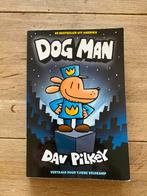 Dav Pilkey - Dog man vertaald door Tjibbe Veldkamp, Boeken, Ophalen of Verzenden, Fictie algemeen, Zo goed als nieuw