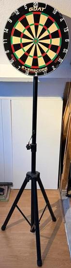 GOAT Everscore NXT LVL - Professioneel Dartbord + Statief, Sport en Fitness, Darts, Ophalen of Verzenden, Zo goed als nieuw, Dartbord