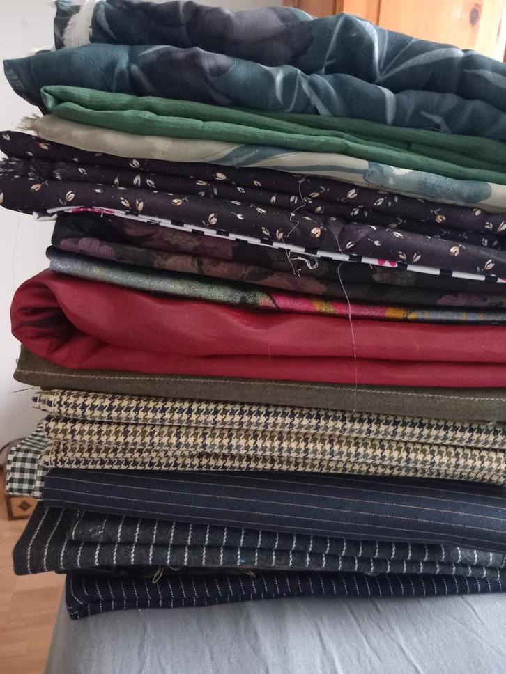 Diverse lappen stof, Hobby en Vrije tijd, Stoffen en Lappen, Nieuw, Katoen, Overige kleuren, Ophalen of Verzenden