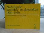Nederlandse keramiek en glasmerken 1880-1940 5de druk, Boeken, Ophalen of Verzenden, Zo goed als nieuw, M. Singelenberg-van der Meer 