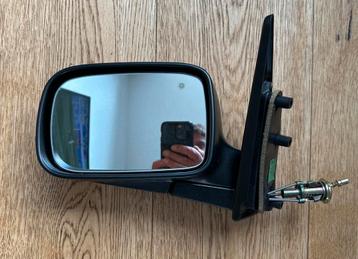 originele linker buitenspiegel voor een Skoda Felicia beschikbaar voor biedingen