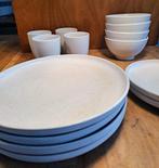 Stoneware Servies - Gebroken Wit met Spikkels, Overige materialen, Gebruikt, Ophalen of Verzenden, Bord(en)