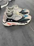 Yeezy 700, Ophalen of Verzenden, Zo goed als nieuw