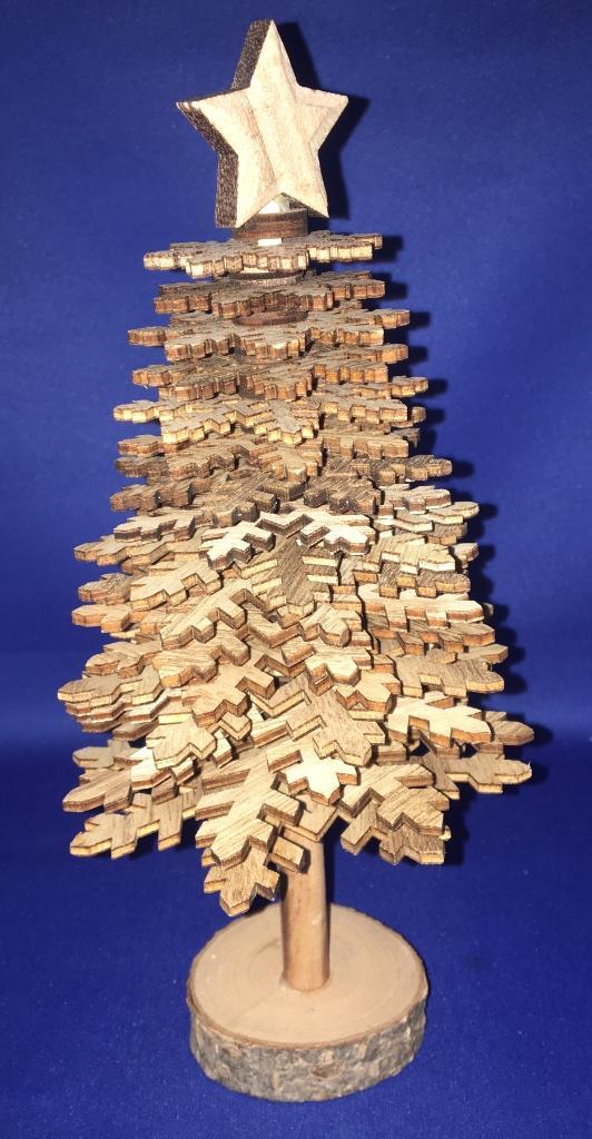 Lasercut Kerstboompje 26cm H op houten voetje, Diversen, Kerst, Zo goed als nieuw, Ophalen of Verzenden