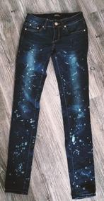 Miss Anna spijkerbroek met verf print maat 34, Blauw, Zo goed als nieuw, W27 (confectie 34) of kleiner, Miss Anna