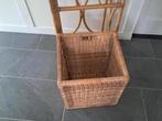 Rotan vintage kastje, Verzamelen, Retro, Ophalen, Huis en Inrichting