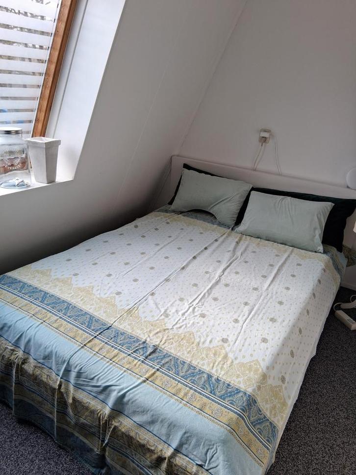 Ikea Malm bed 140x200 cm + lattenbodem, Huis en Inrichting, Slaapkamer | Bedden, Gebruikt, Twijfelaar, 140 cm, 200 cm, Hout, Wit