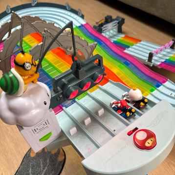 Mario Kart Hot Wheels racebaan + 2 autootjes beschikbaar voor biedingen