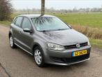 Volkswagen Polo 1.2 51KW 2009 Grijs Airco APK 07-2025, Auto's, Volkswagen, Voorwielaandrijving, Euro 5, Zwart, 4 cilinders