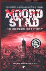 Moordstad - een bloedspoor door Utrecht, Ophalen of Verzenden, Zo goed als nieuw, D. van Doorn, Nederland