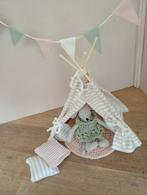 Tipi tentje vloerkleedje  2 kussentjes muizenhuis poppenhuis, Ophalen of Verzenden, Nieuw, Poppenhuis