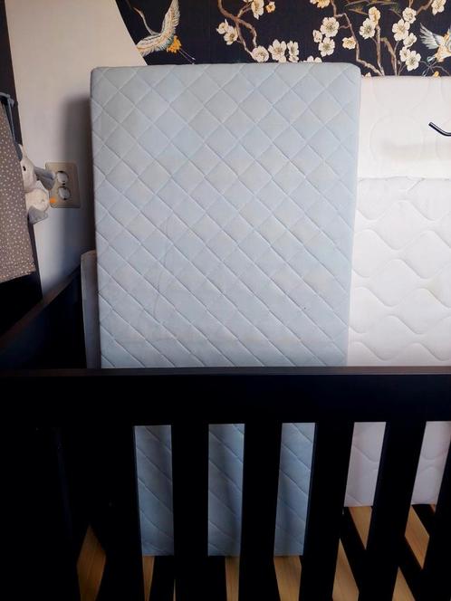 Ikea Vyssa Ledikant Matras + hoezenset, Kinderen en Baby's, Kinderkamer | Bedden, Zo goed als nieuw, Minder dan 140 cm, Minder dan 70 cm