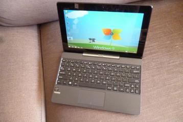 win 8.1 ASUS T100T zgan in doos cpl voor kenner / hobby cad beschikbaar voor biedingen