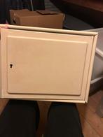 Vintage metalen medicijn kastje, Ophalen of Verzenden, Gebruikt