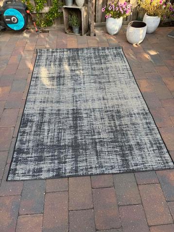Mooi Grijs Vloerkleed 160x230cm beschikbaar voor biedingen