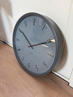 Karlsson Wandklok - 44cm - Grijs/Zwart, Ophalen, Zo goed als nieuw, Analoog, Wandklok