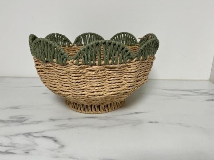 NIEUW: Mand JENS Living 25451 Tulp groen, Huis en Inrichting, Woonaccessoires | Schalen en Manden, Nieuw, Mand, Rond, Overige materialen