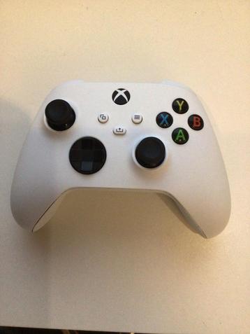 Xbox series s controller wit beschikbaar voor biedingen