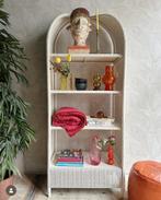 Vintage unieke wit rotan kast boekenkast open kast, Ophalen, Pand 96, Koestraat 96, Schoonhoven, Info@pand96.nl