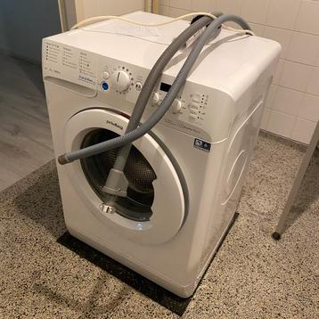 Privileg wasmachine 5 jaar oud met boekje beschrijving beschikbaar voor biedingen
