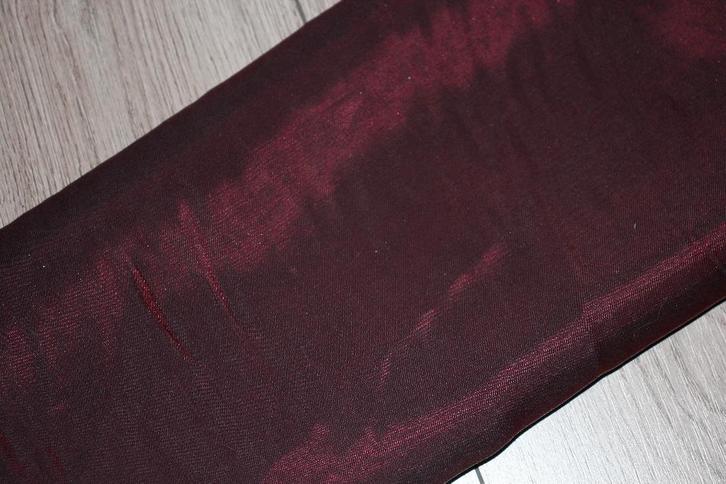 Polyamide/polyester stof - TAFFETA - uni rood #2816, Hobby en Vrije tijd, Stoffen en Lappen, Nieuw, Polyester, 120 cm of meer