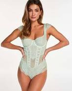 Zachtblauwe kanten stringbody Hunkemoller 75B, Kleding | Dames, Hunkemöller, Ophalen of Verzenden, Blauw, Body of Korset