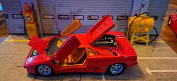1.18 lamborghini diablo beschikbaar voor biedingen