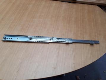 4 sets zware gelagerde ladegeleiders Thomas Regout € 25,- beschikbaar voor biedingen