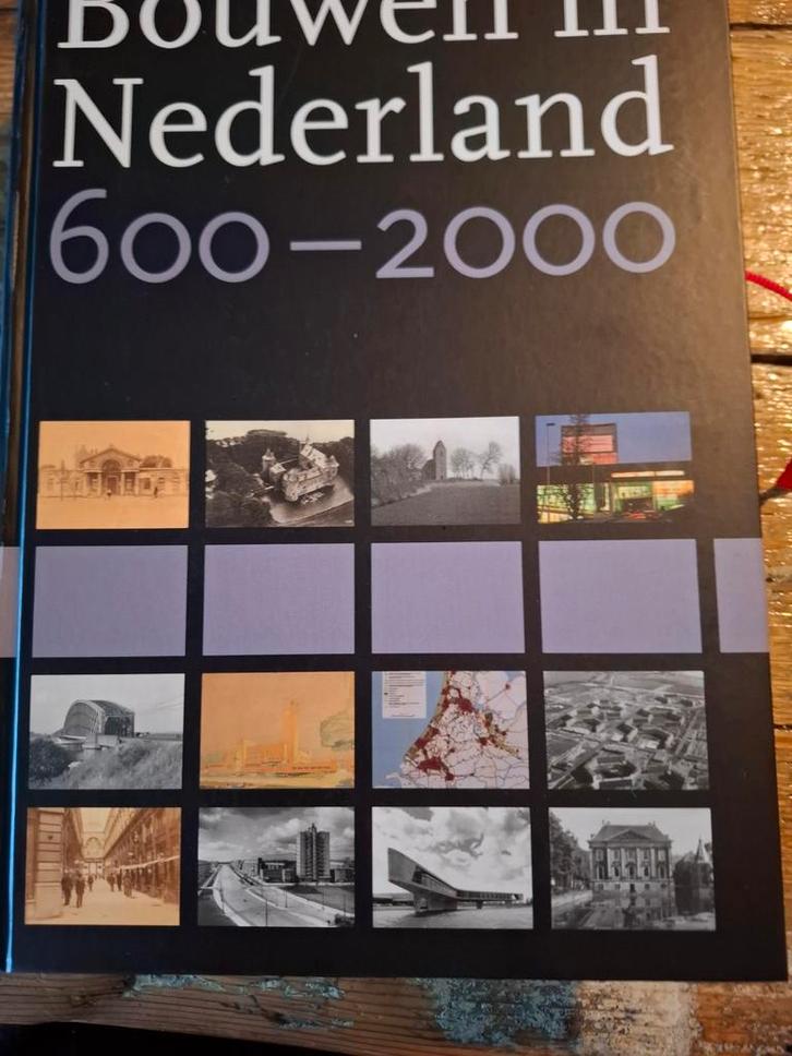 Bouwen in Nederland 600-2000 - Architectuur, Boeken, Kunst en Cultuur | Architectuur, Gelezen, Architectuur algemeen, Ophalen of Verzenden