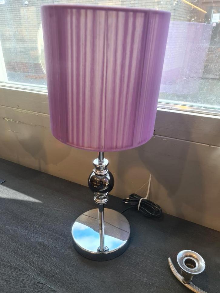 Set van 2 Eric Kusters stijl tafellampen paarse kap 50cm, Huis en Inrichting, Lampen | Tafellampen, Nieuw, Minder dan 50 cm, Kunststof