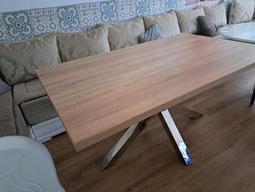 Eettafel van Kave Home