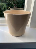 Bloempot crème lichtgeel, Ophalen, Rond, Zo goed als nieuw, Minder dan 25 cm