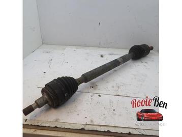 Aandrijfas rechts-voor van een Mercedes ML-Klasse beschikbaar voor biedingen