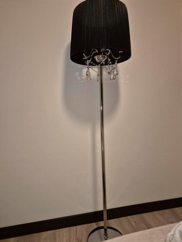 Elegante Staande Lamp met Kristal-look, Huis en Inrichting, Lampen | Vloerlampen, Gebruikt, 150 tot 200 cm, Metaal, Stof, Ophalen of Verzenden