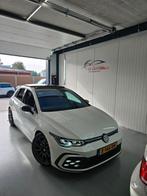 Golf 8 gte 245pk pano IQ lights 19 inch uniek bomvolle auto, Auto's, 4 cilinders, Alcantara, Wit, Plug-in hybride