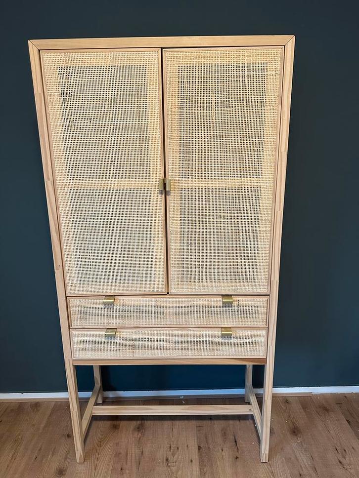Karwei Kast met Rotan, Huis en Inrichting, Kasten | Buffetkasten, Gebruikt, 150 tot 200 cm, 50 tot 100 cm, 25 tot 50 cm, Met lade(s)