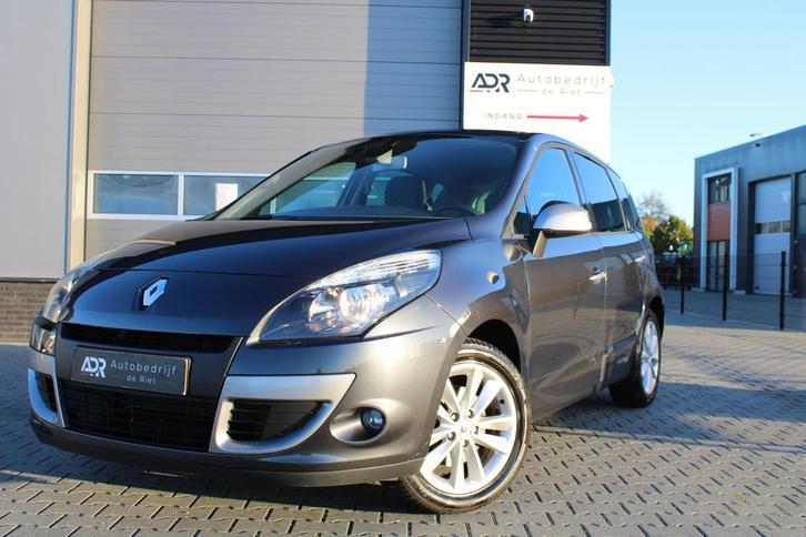 Renault Scénic 1.6 Celsium / NAVI / CRUISE / TREKHAAK / HOG, Auto's, Renault, Bedrijf, Te koop, Scénic, ABS, Airbags, Airconditioning