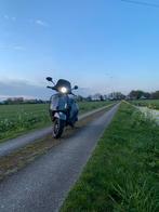 Vespa Sprint full option 2023, Fietsen en Brommers, Scooters | Vespa, Benzine, Maximaal 45 km/u, Vespa S, Zo goed als nieuw