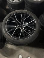 Audi Q8 Velgen met Zomerbanden 285/40 R22, Ophalen, Gebruikt, 285 mm, Banden en Velgen