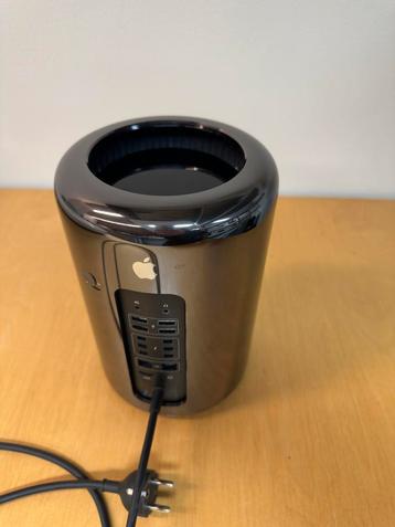 Mac Pro 3,7 Quad-core beschikbaar voor biedingen